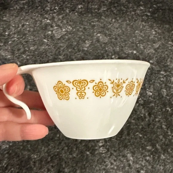 Corelle Vintage Butterfly Gold Hook Handle Cups and Saucers - Picture 13 of 16